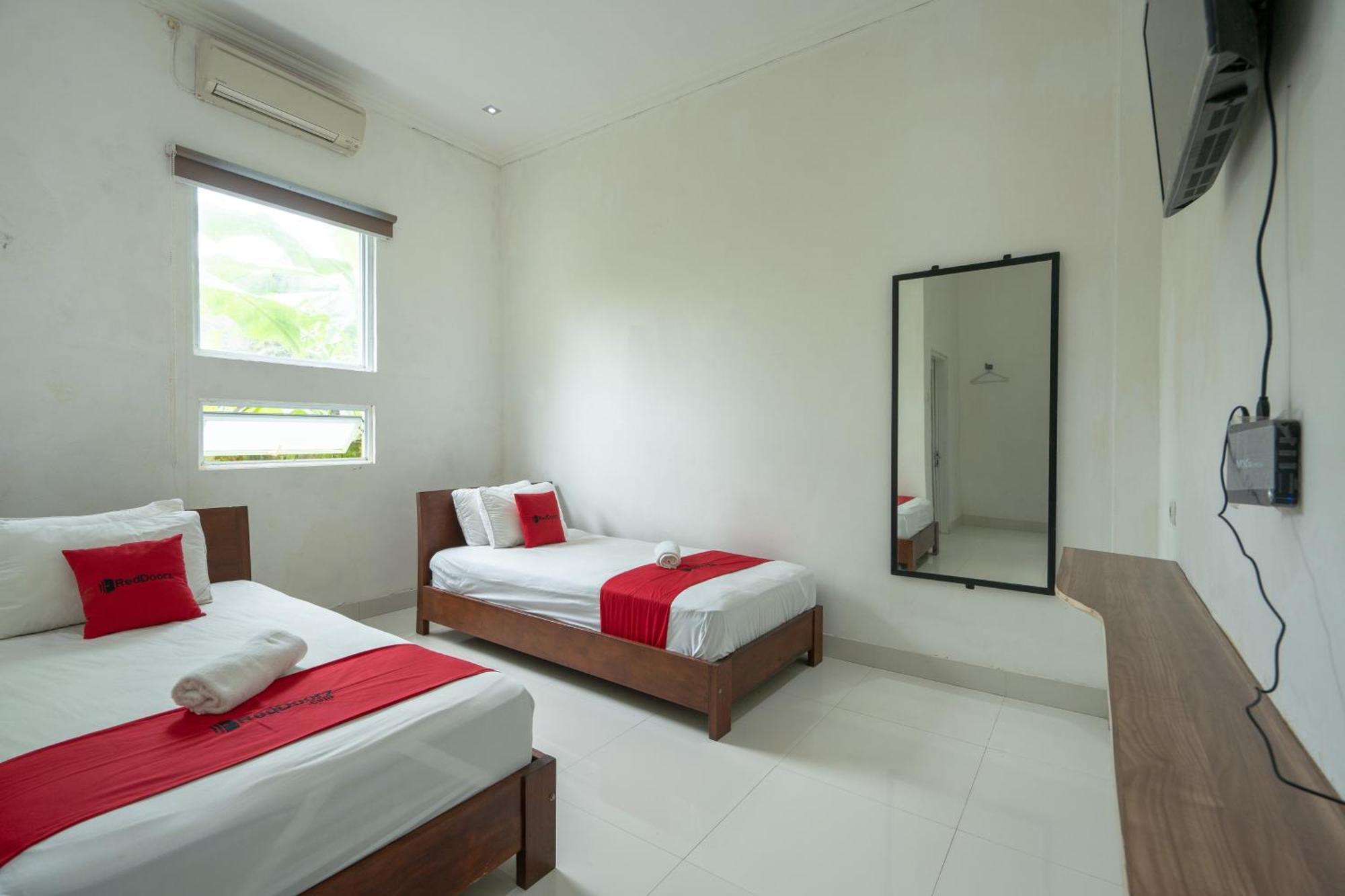 Reddoorz Near Ubud Village Sukawati Eksteriør billede